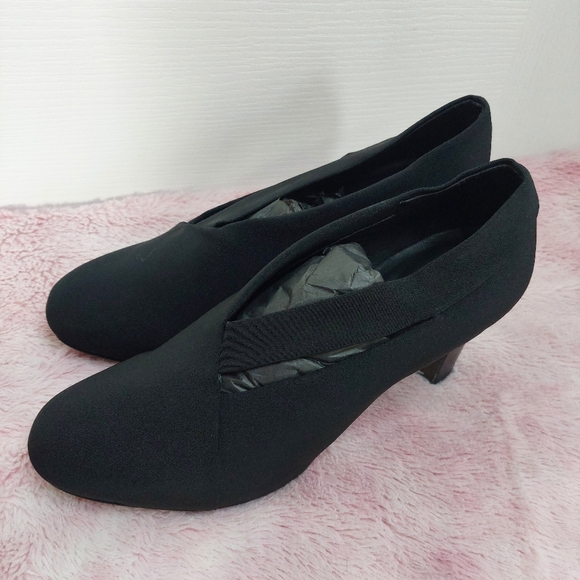 Eileen Fisher Black Peek Grosgrain Pump Booties Heels Size 11 - Picture 1 of 8
